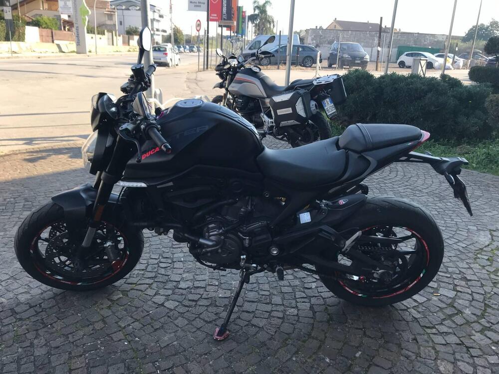 Ducati Monster 937 (2021 - 25) (3)