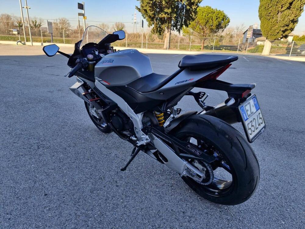 Aprilia RSV4 1100 (2021 - 24) (2)