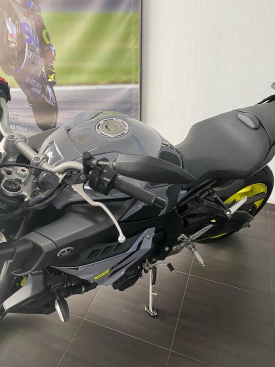 Yamaha MT-10 ABS (2016 - 17) (5)