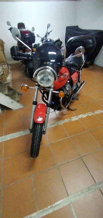 Moto Guzzi V35 II (4)