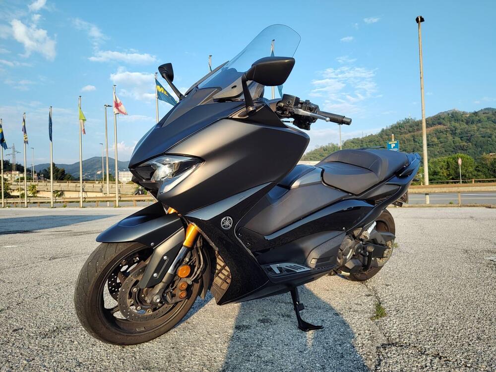 Yamaha T-Max 560 Tech Max (2020) (2)