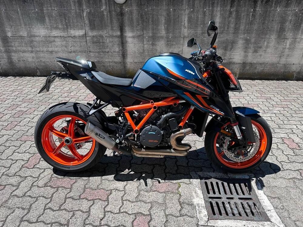 KTM 1290 Super Duke R (2022 - 23) (2)