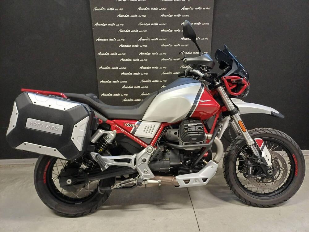 Moto Guzzi V85 TT Evocative Graphics (2019 - 20)