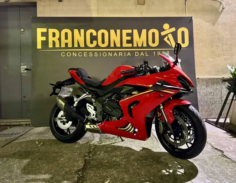 QJ Motor SRK 800 RR (2025 - 26)