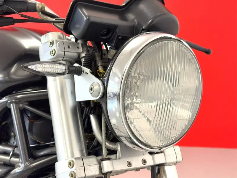 Ducati Monster 600 Dark (1998 - 01) (10)
