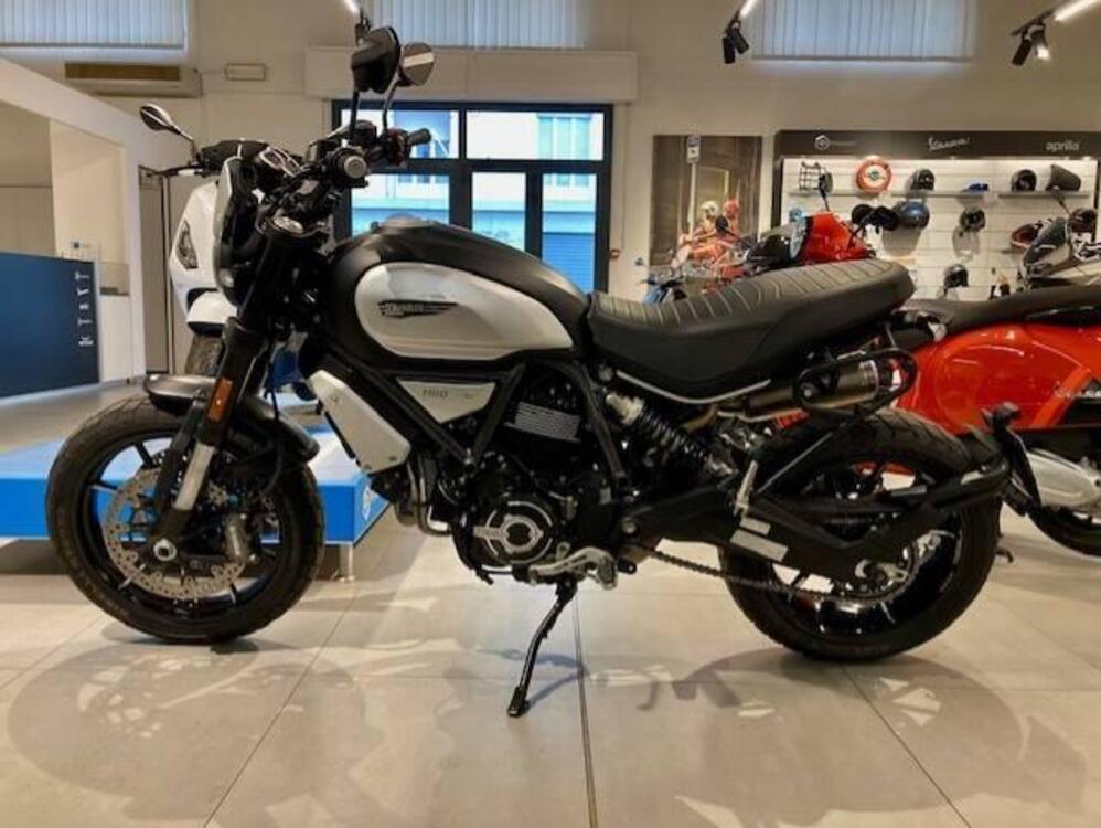 Ducati Scrambler 1100 Dark Pro (2020 - 24) (2)