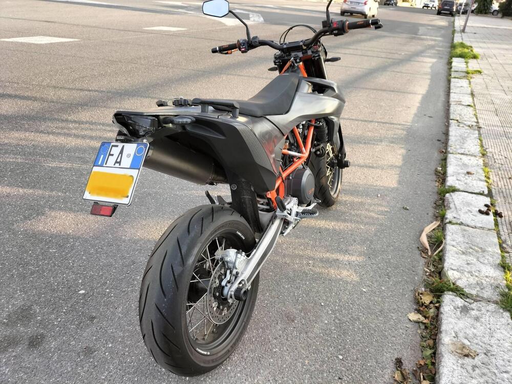 KTM 690 SMC R (2021 - 22)