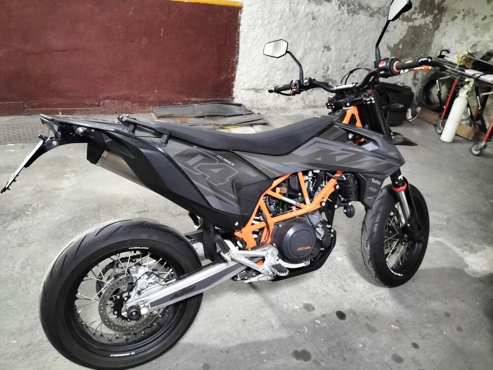 KTM 690 SMC R (2021 - 22)