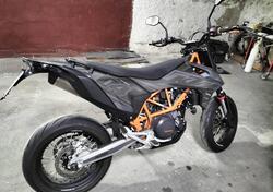 KTM 690 SMC R (2021 - 22) usata