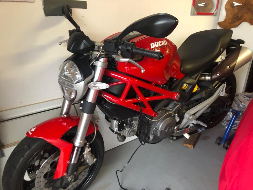 Ducati Monster 696 (2008 - 13) (3)