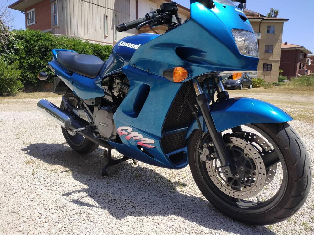 Kawasaki GPZ 1100 (4)