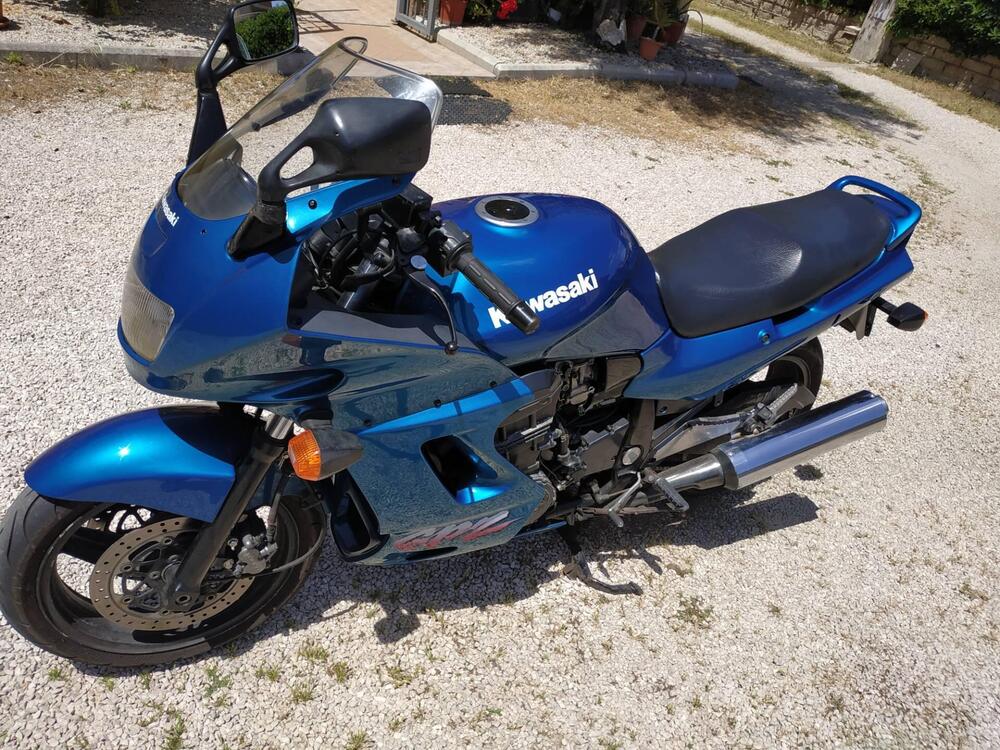 Kawasaki GPZ 1100 (5)