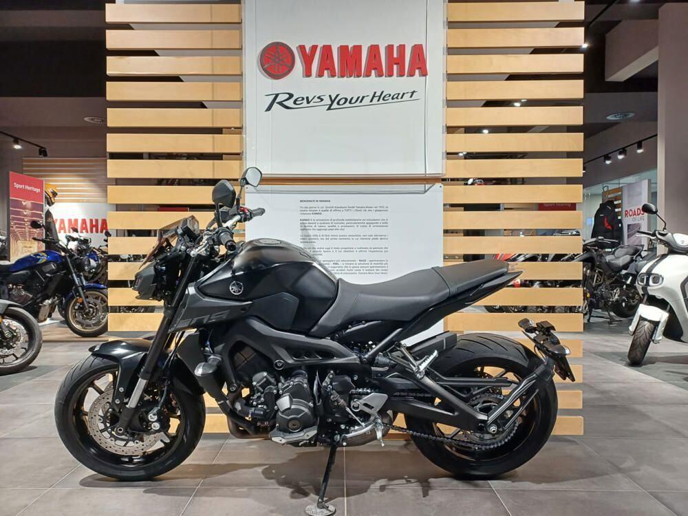 Yamaha MT-09 (2017 - 20) (4)