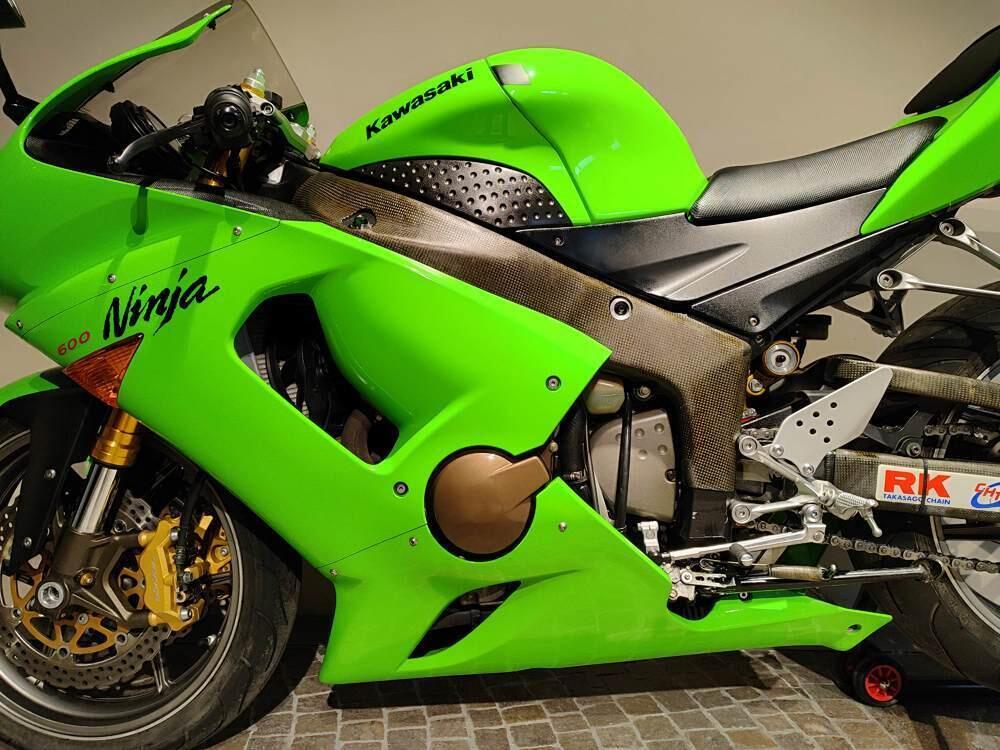 Kawasaki Ninja 636 ZX-6R (2005 - 06) (5)