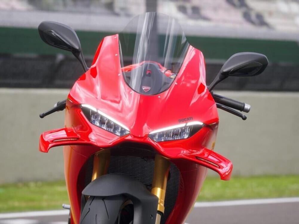 Ducati Panigale V4 S (2025) (4)