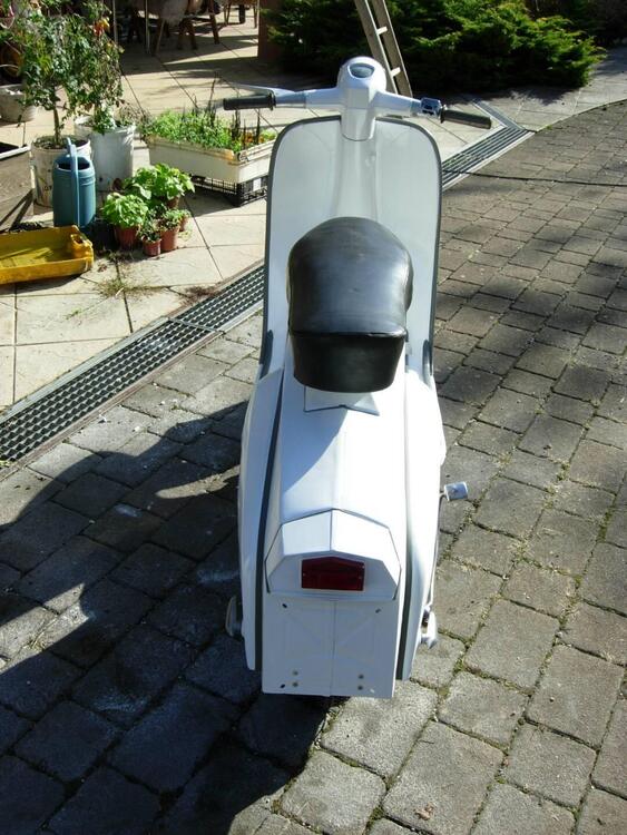 Lambretta j50 (3)