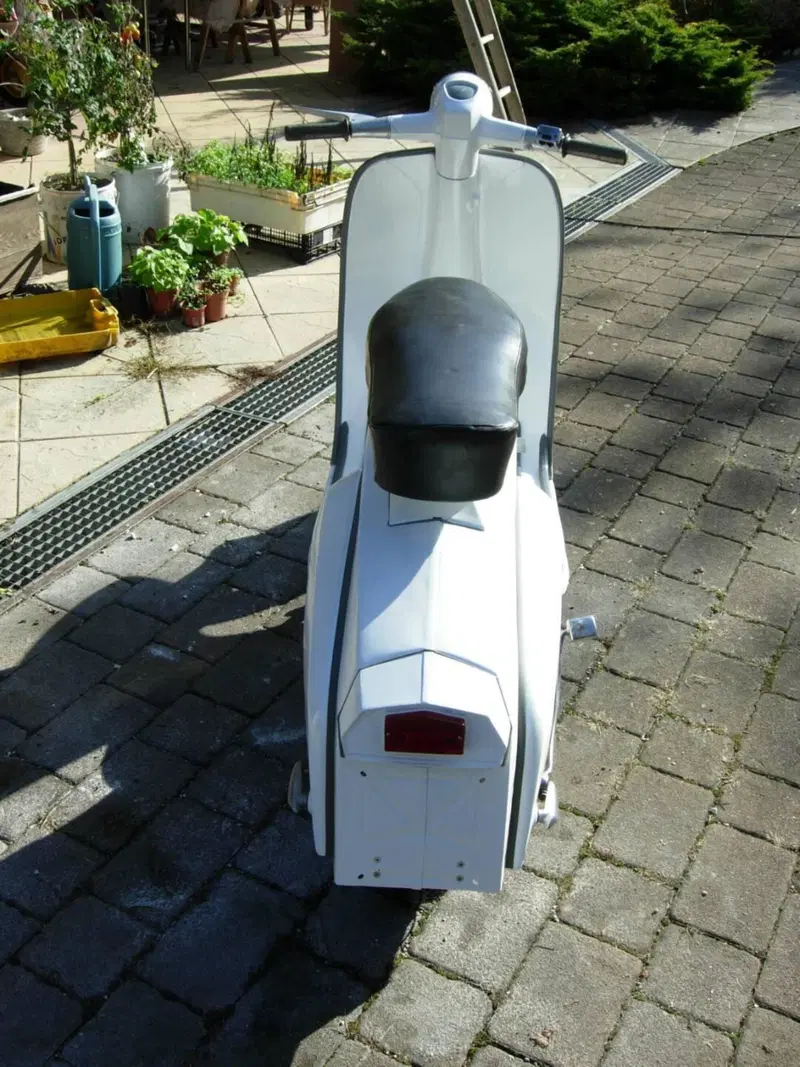 Lambretta j50 (3)