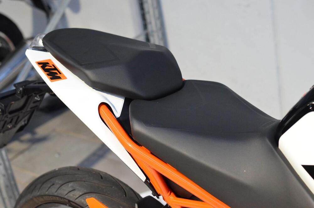 KTM 125 Duke (2021 - 23) (5)