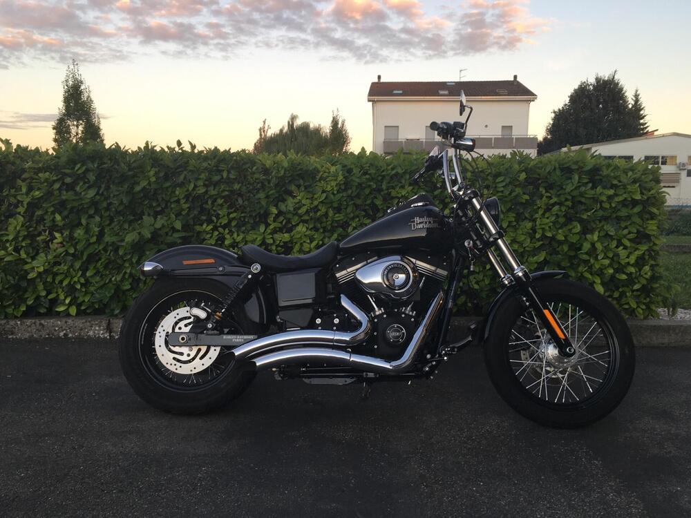 Harley-Davidson 1690 Street Bob Special (2015 - 16) - FXDB