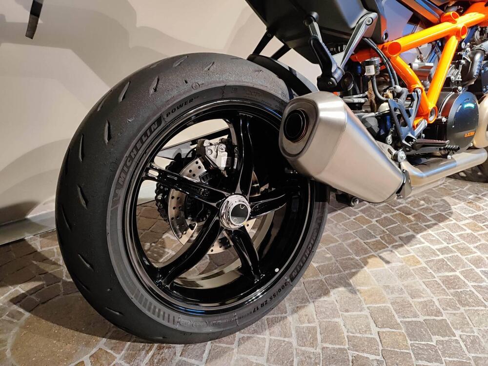 KTM 1390 Super Duke R (2024 - 25) (5)