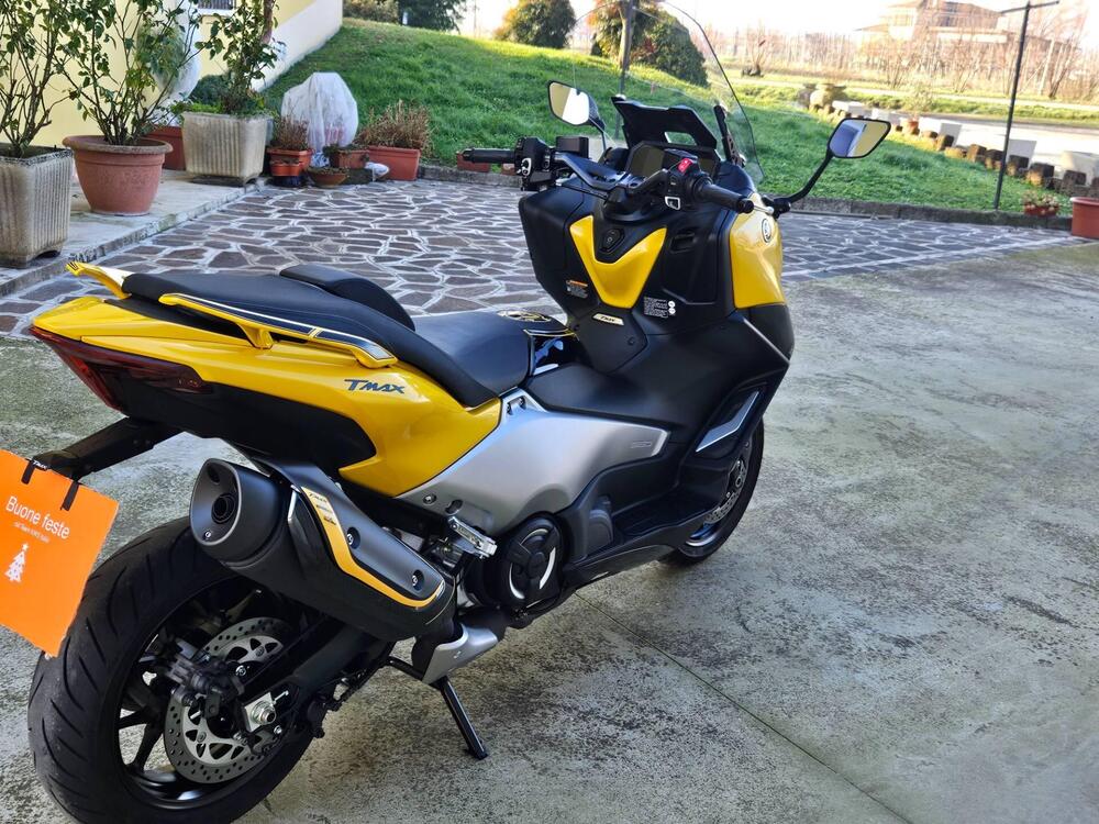 Yamaha T-Max 560 (2022 - 24) (3)