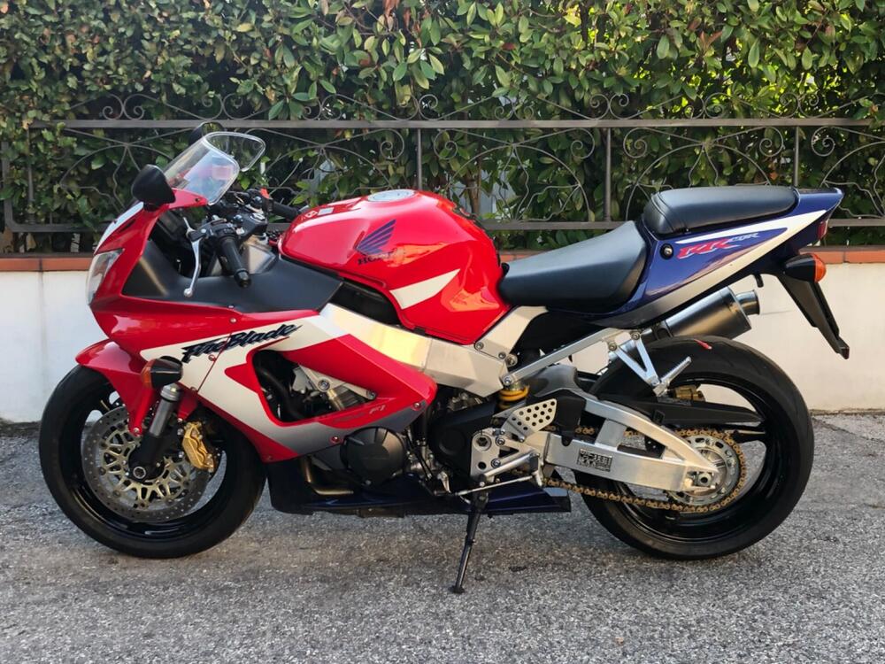 Honda CBR 900 RR Fireblade (2000 - 01)