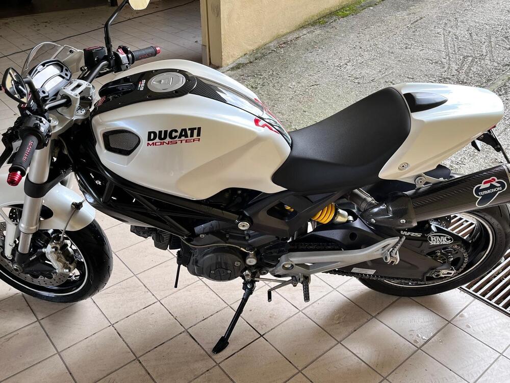 Ducati Monster 696 (2008 - 13) (2)