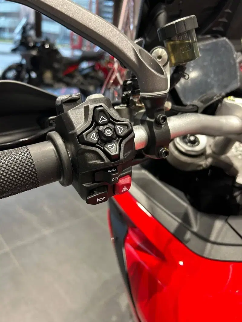 Ducati Multistrada V2 (2025 - 26) (5)