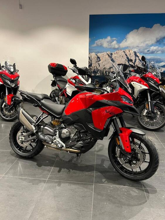 Ducati Multistrada V2 (2025)