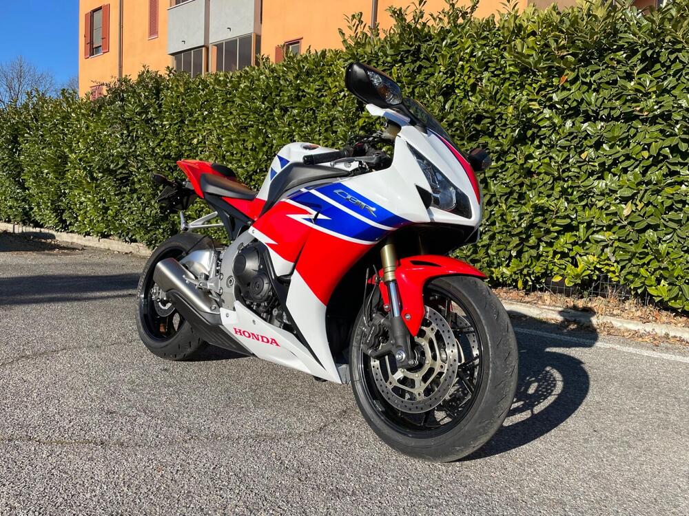 Honda CBR 1000 RR Fireblade (2012 - 16)