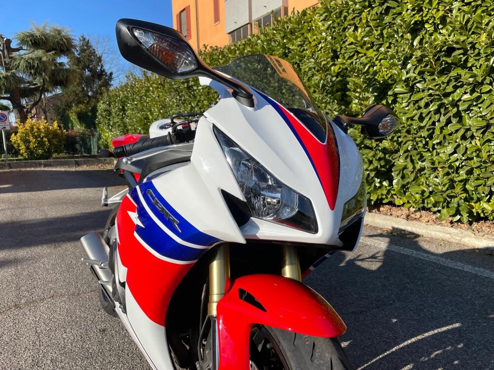 Honda CBR 1000 RR Fireblade (2012 - 16) (2)