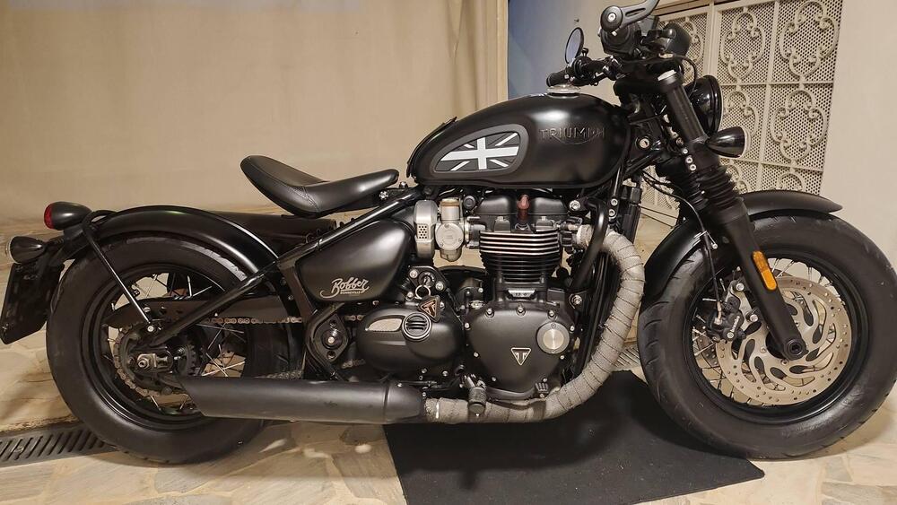 Triumph Bonneville Bobber Black 1200 (2018 - 20) (2)