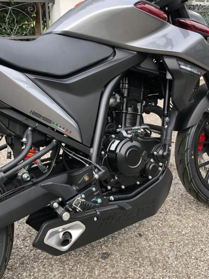 Malaguti Drakon 125 (2022 - 26) (5)
