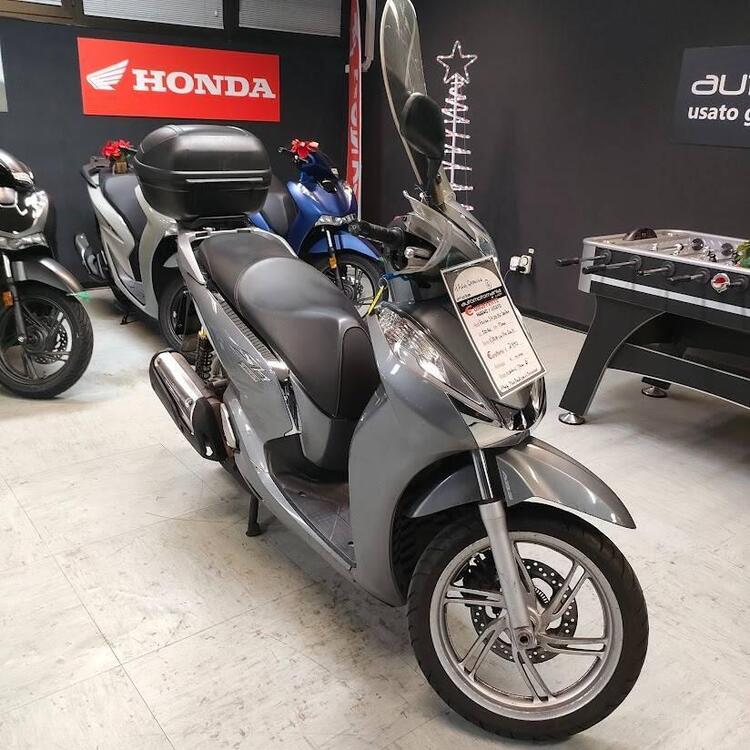 Honda SH 300 i ABS (2016 - 20) (2)