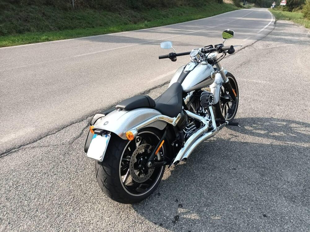 Harley-Davidson 1690 Breakout (2013 - 17) - FXSB (4)