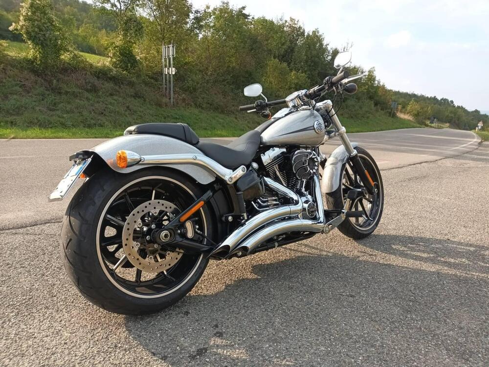 Harley-Davidson 1690 Breakout (2013 - 17) - FXSB (5)