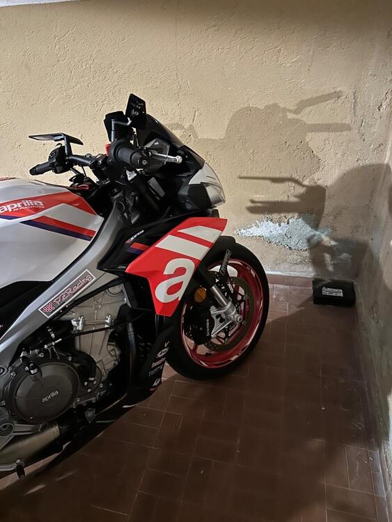 Aprilia Tuono 660 Factory (2022 - 24) (2)