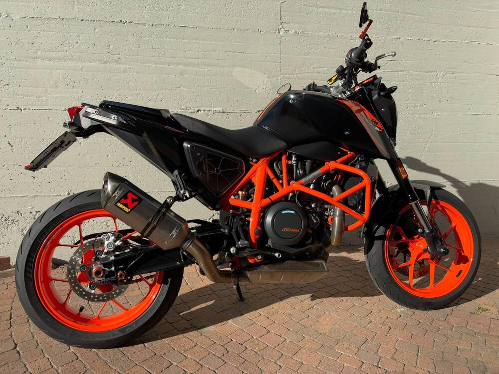 KTM 690 Duke R (2016 -17)