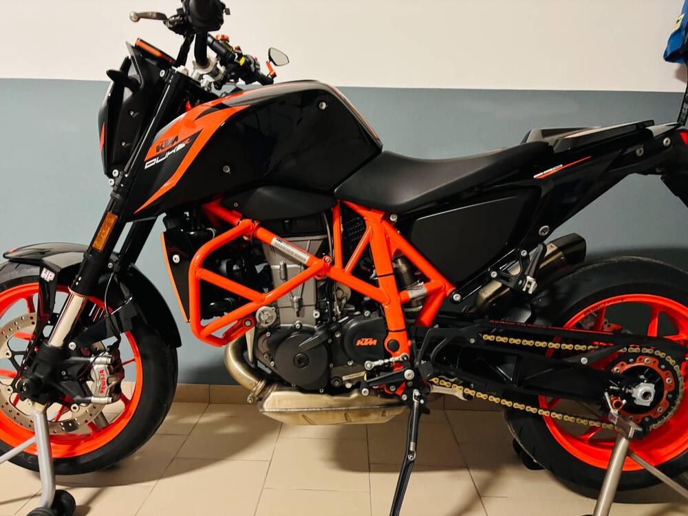 KTM 690 Duke R (2016 -17) (5)