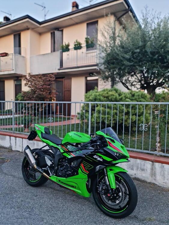 Kawasaki Ninja 636 ZX-6R (2024 - 25) (2)