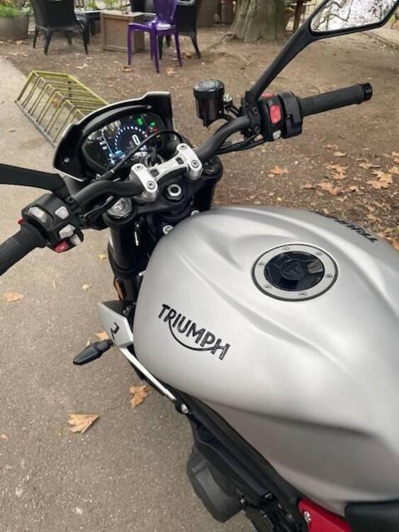 Triumph Street Triple R (2017 - 20) (4)