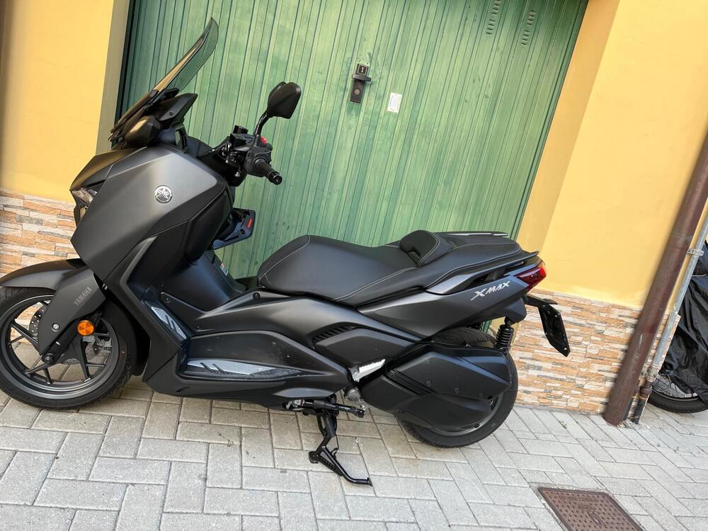 Yamaha X-Max 300 (2021 - 24) (4)