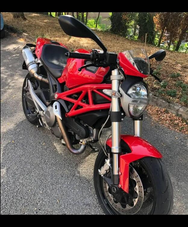 Ducati Monster 696 Plus (2007 - 14) (2)