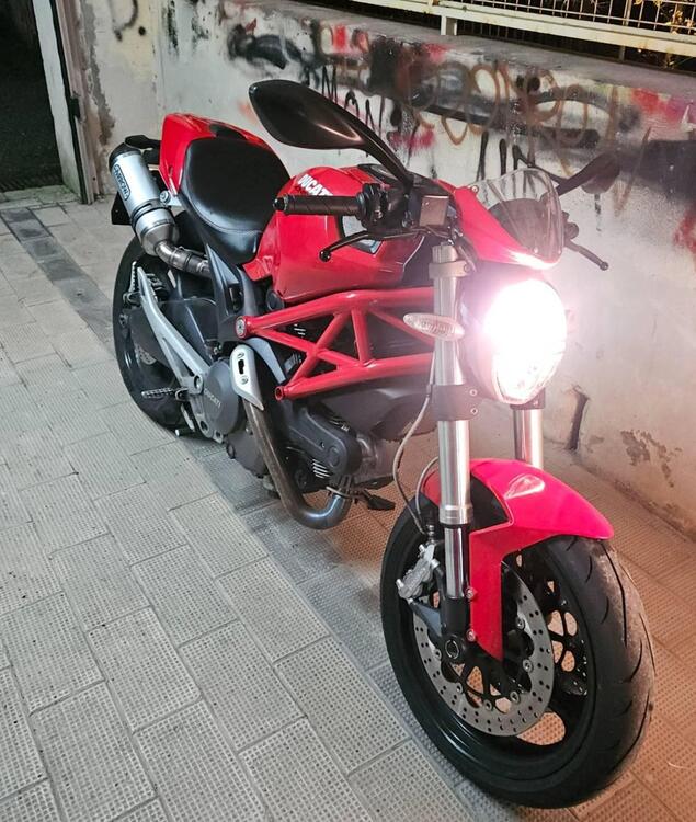 Ducati Monster 696 Plus (2007 - 14) (3)