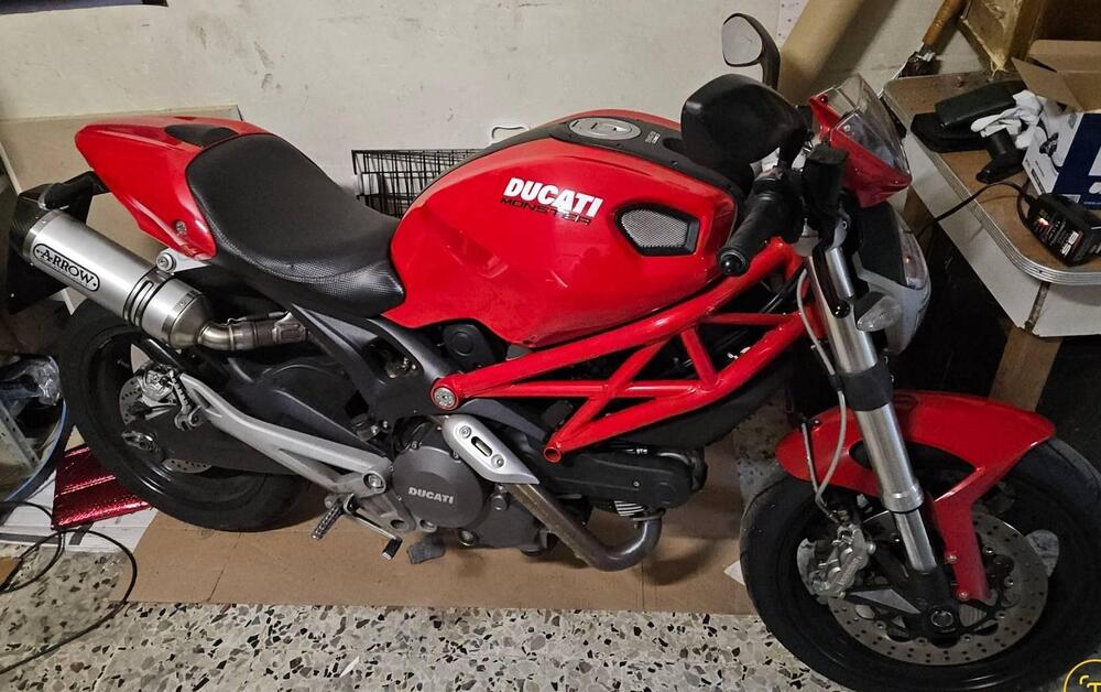 Ducati Monster 696 Plus (2007 - 14) (4)