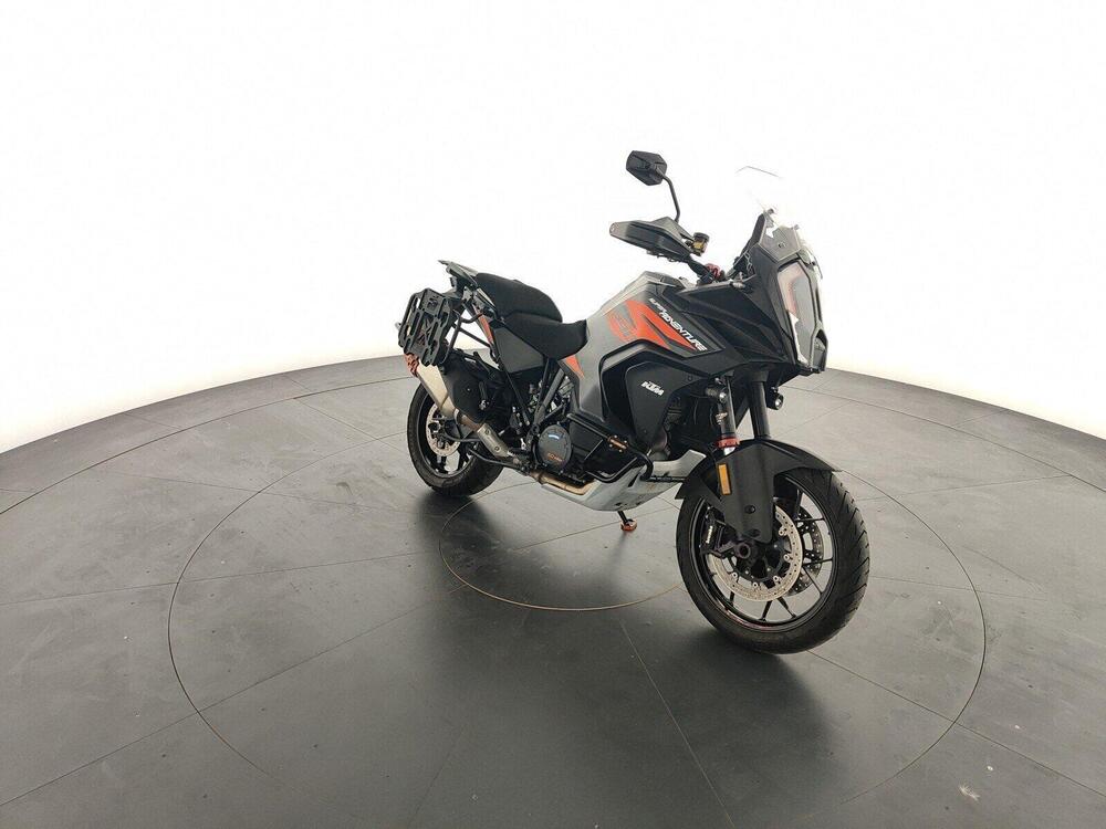 KTM 1290 Super Adventure S (2021) (3)