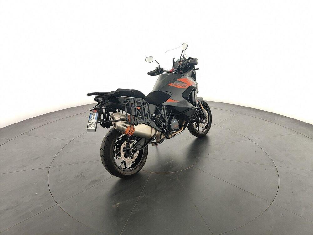 KTM 1290 Super Adventure S (2021) (5)