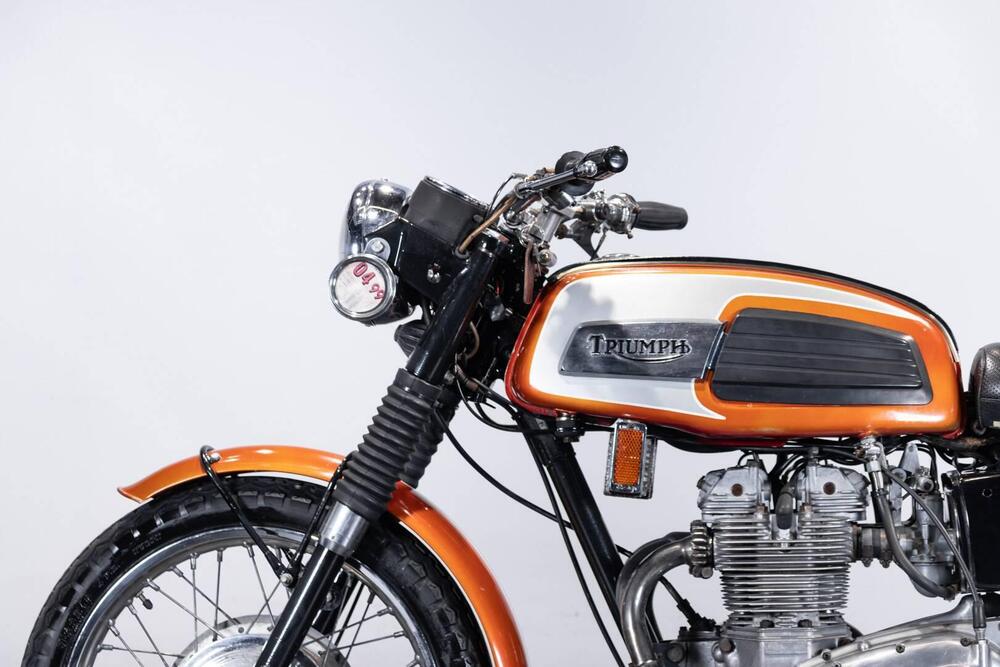 Triumph T150 TRIDENT (4)