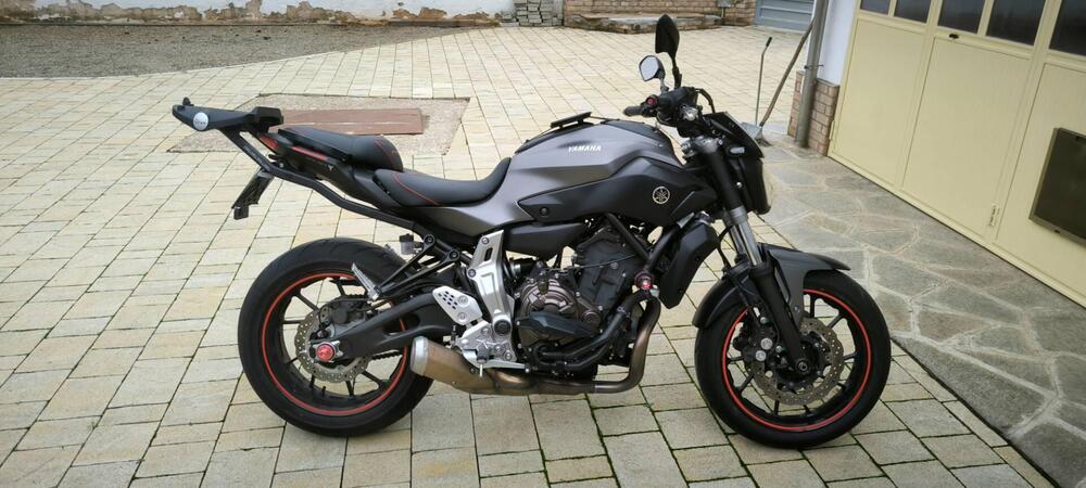 Yamaha MT-07 (2014 - 16) (2)