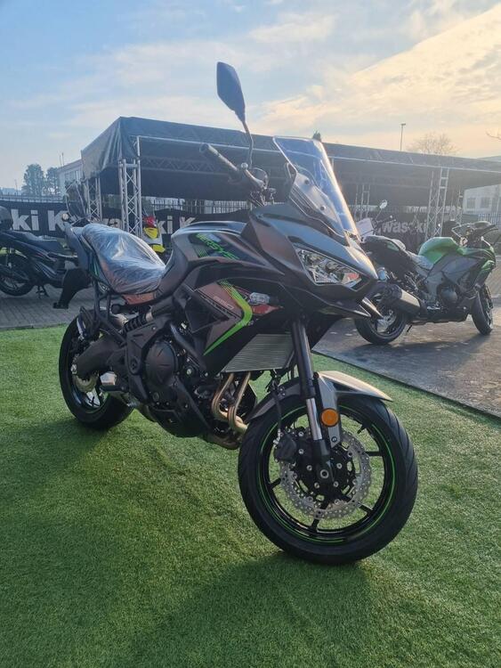 Kawasaki Versys 650 (2025) (3)